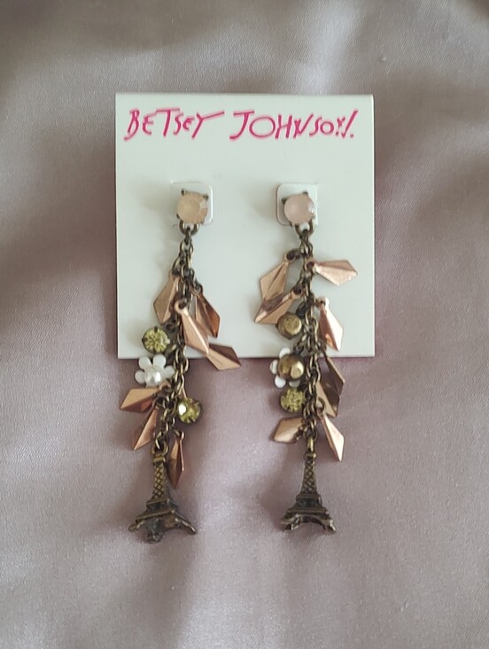 Betsey Johnson Jewelry - Betsey Johnson Wanderlust Earrings